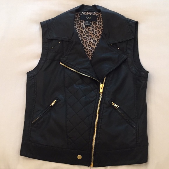 Forever 21 Motorcycle Style Vest w/Gold Detailing - Picture 5 of 8